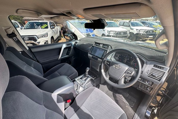 2023 Toyota Landcruiser Prado GXL