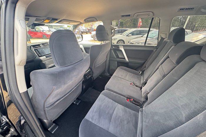 2023 Toyota Landcruiser Prado GXL