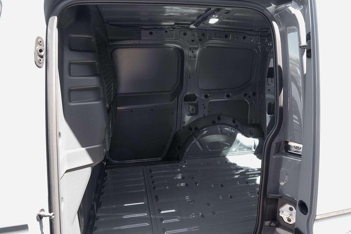 2025 Volkswagen Caddy TSI220