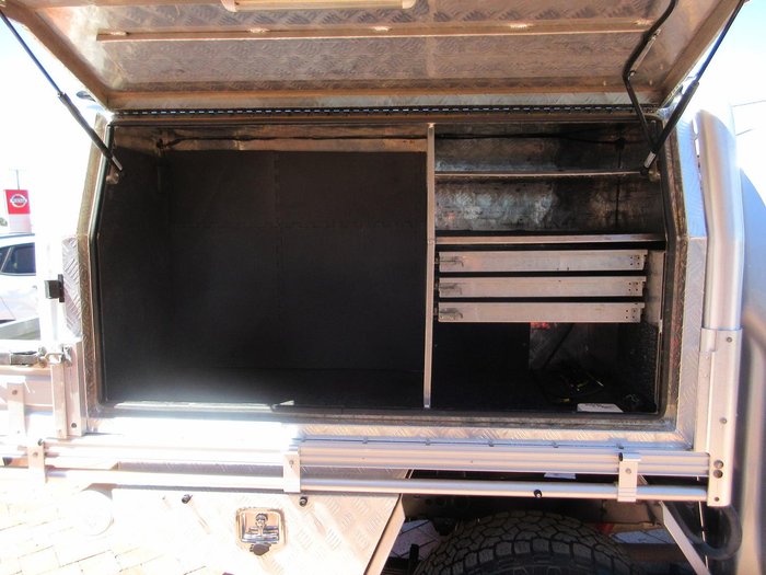 2007 Nissan Navara ST-X