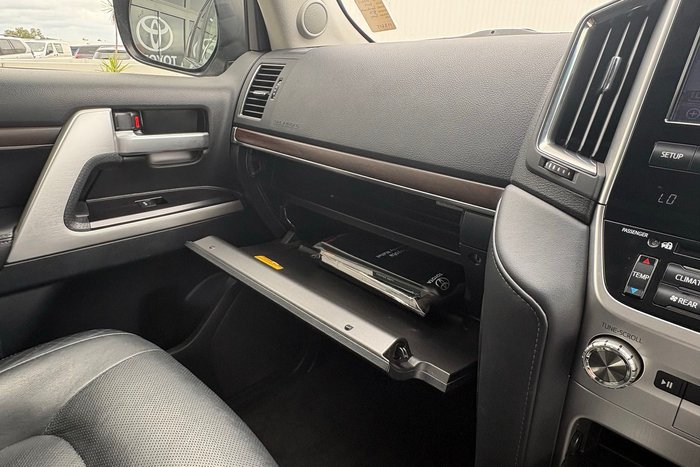 2019 Toyota Landcruiser VX