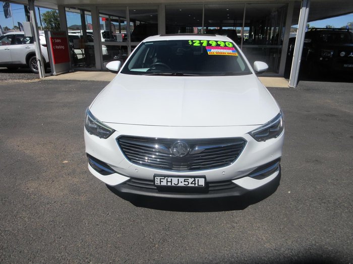 2020 Holden Calais V