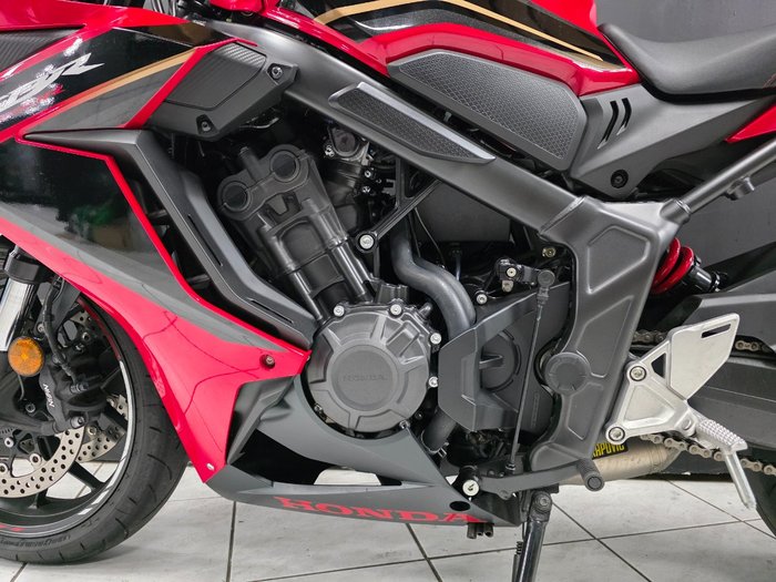 2023 Honda CBR650R Red