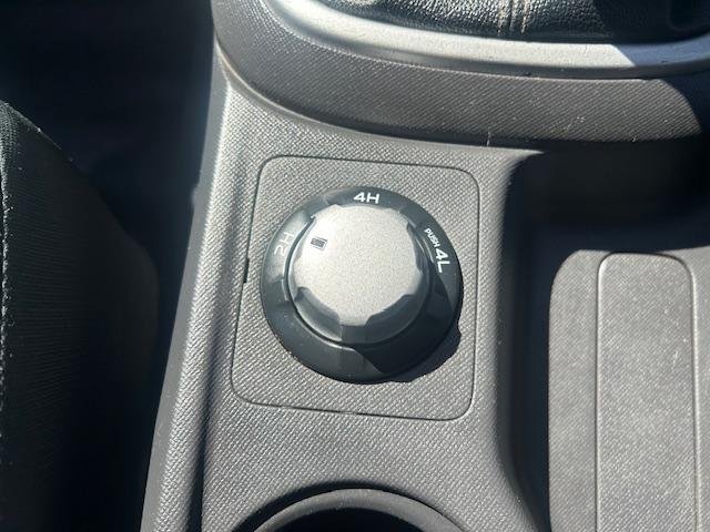 2015 Isuzu D-MAX SX MY15 4X4 Dual Range Titanium Silver