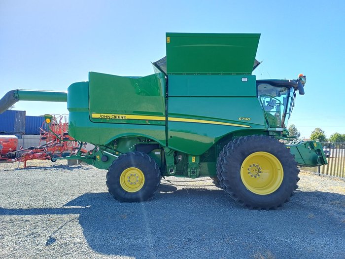 2018 John Deere S790 Green