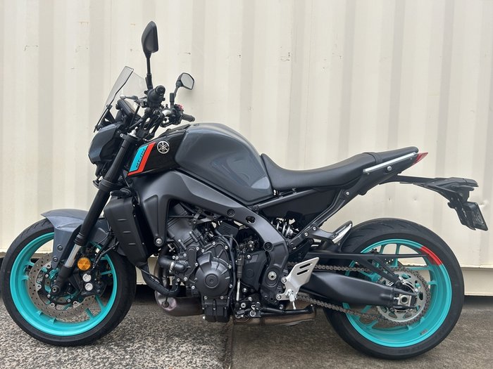 2022 YAMAHA MT-09A ROAD GREY