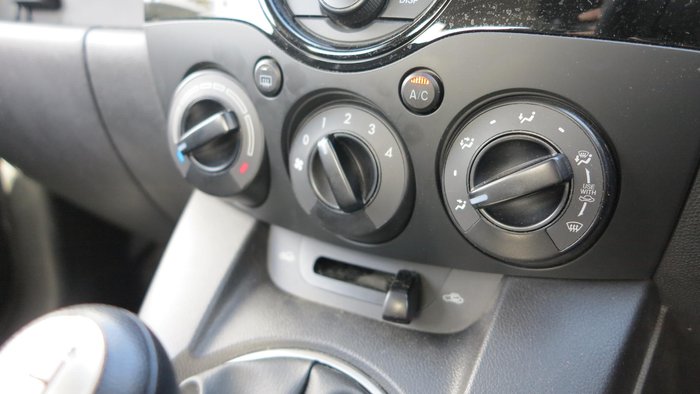 2011 Mazda 2 Neo DE Series 1 MY11 Aluminium