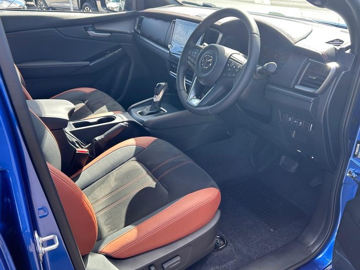 2025 Mazda BT-50 SP