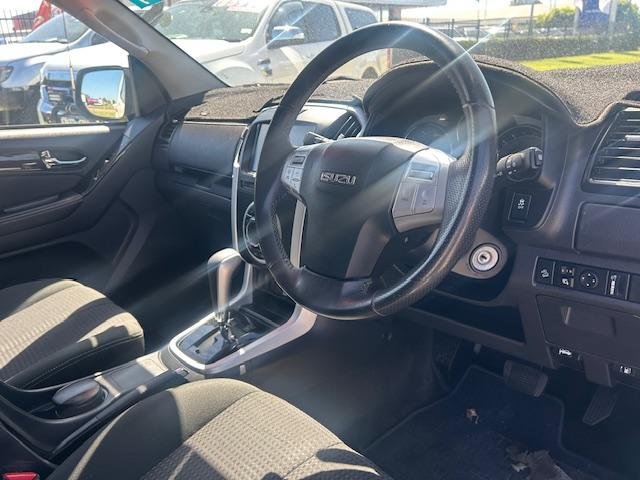 2019 Isuzu MU-X LS-U MY19 4x2 Silky White