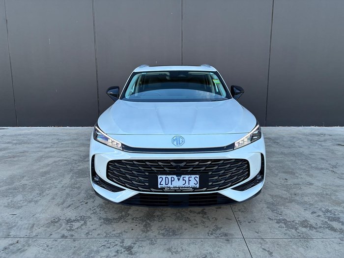 2025 MG HS Essence