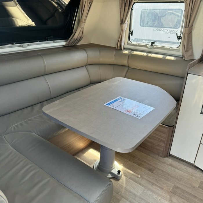 2016 JAYCO SILVERLINE OUTBACK 24.75-2 OB