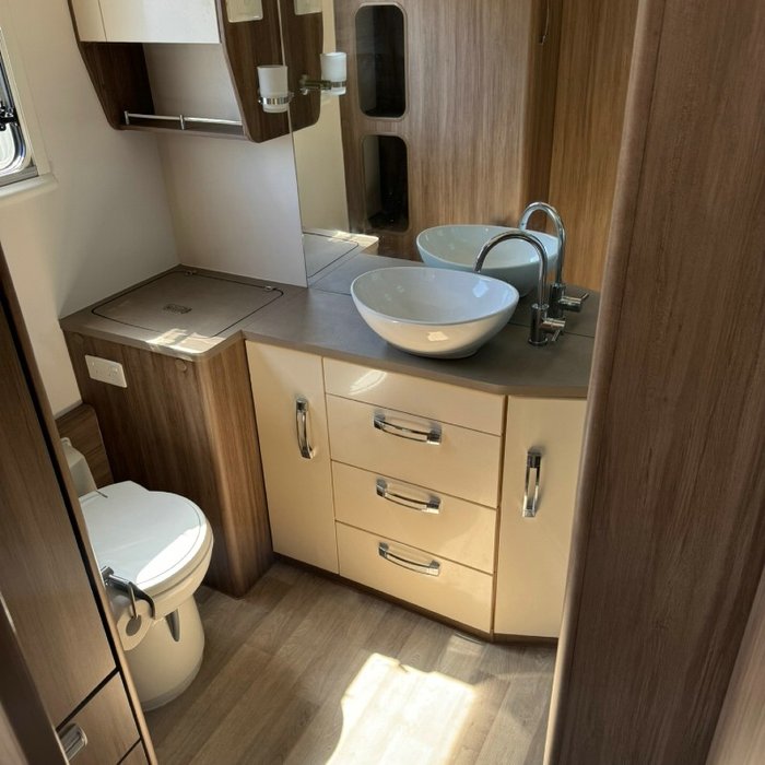 2016 JAYCO SILVERLINE OUTBACK 24.75-2 OB