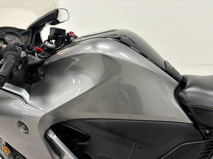 2010 Honda VFR1200F Silver