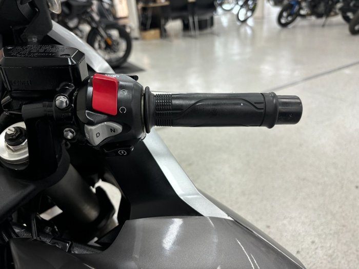 2010 Honda VFR1200F Silver