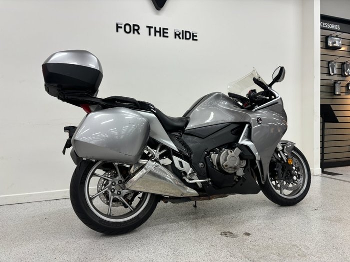 2010 Honda VFR1200F Silver