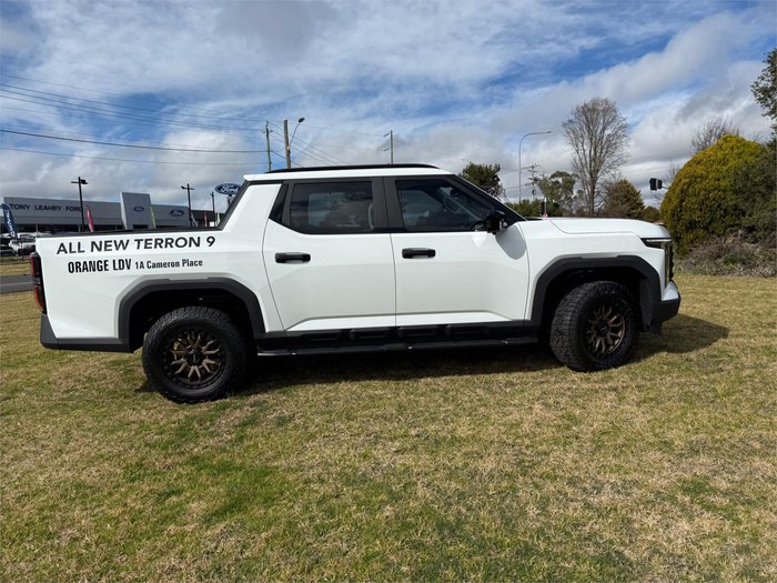 2025 LDV TERRON 9 ORIGIN