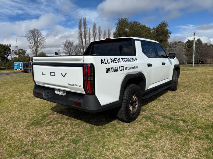 2025 LDV TERRON 9 ORIGIN