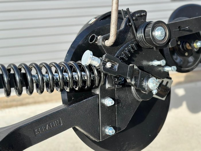 0 Serafin Single Disc Row Unit Black