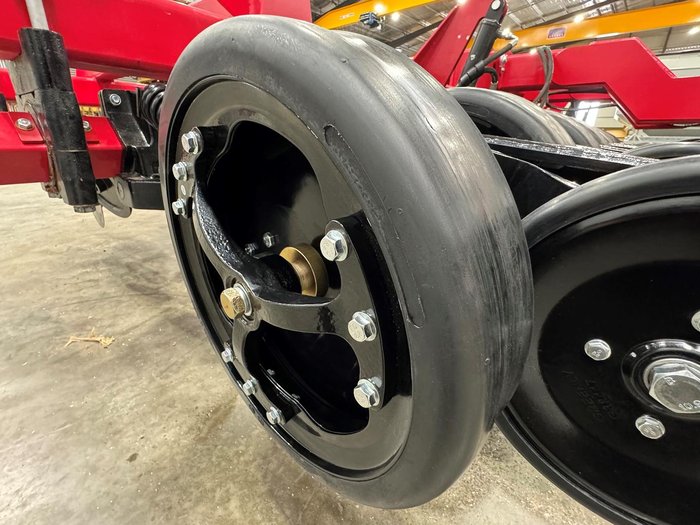 0 Serafin Single Disc Row Unit Black