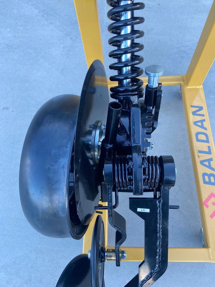 0 Serafin Single Disc Row Unit Black