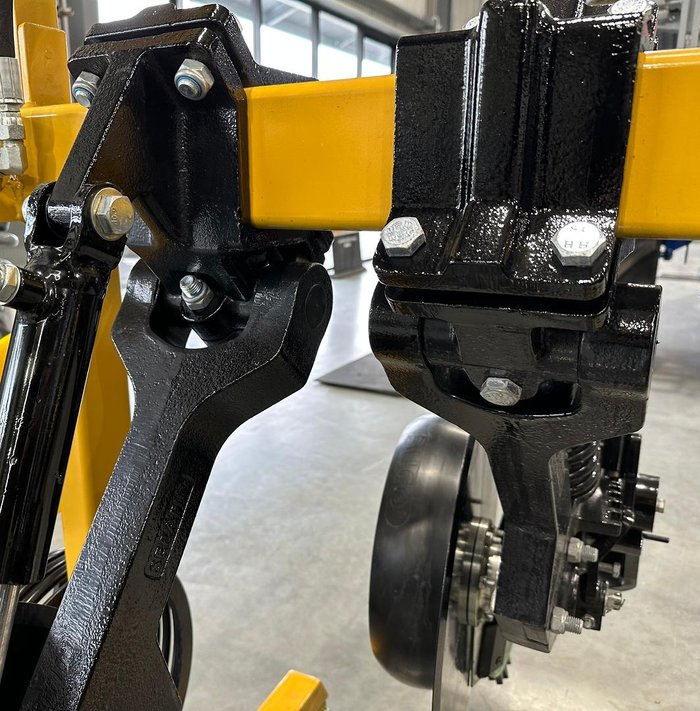 0 Serafin Single Disc Row Unit Black