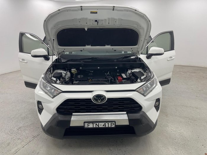 2019 Toyota RAV4 GXL MXAA52R Glacier White