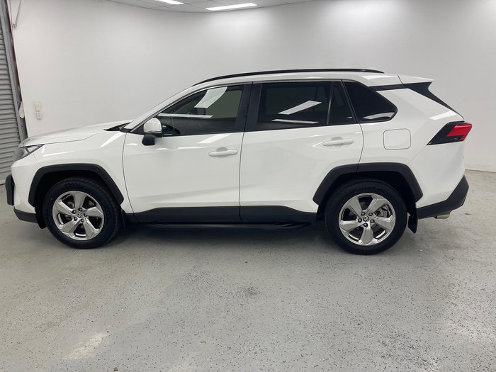 2019 Toyota RAV4 GXL MXAA52R Glacier White