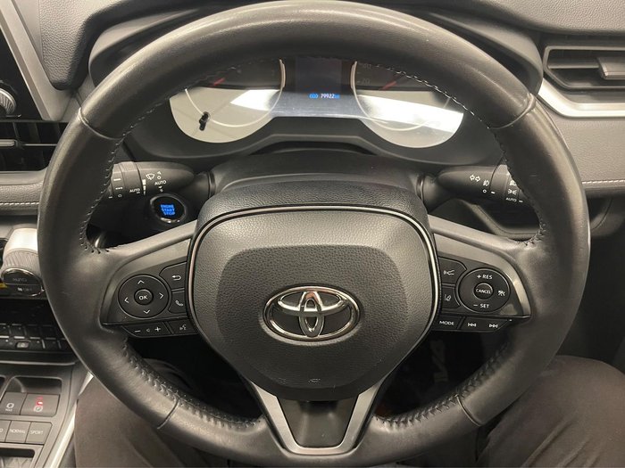 2019 Toyota RAV4 GXL MXAA52R Glacier White