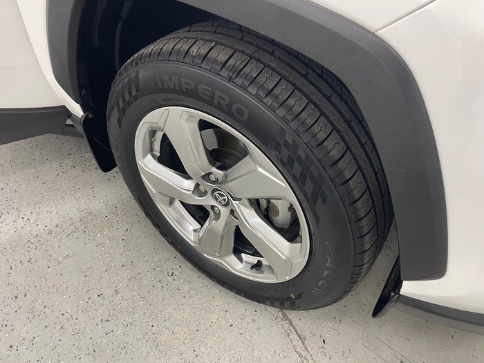 2019 Toyota RAV4 GXL MXAA52R Glacier White