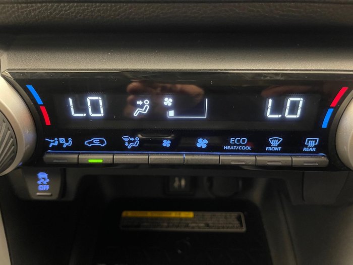 2019 Toyota RAV4 GXL MXAA52R Glacier White