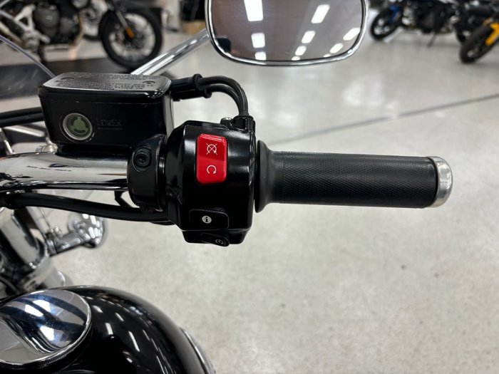 2010 Triumph THUNDERBIRD Black