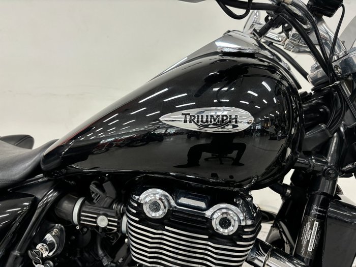 2010 Triumph THUNDERBIRD Black