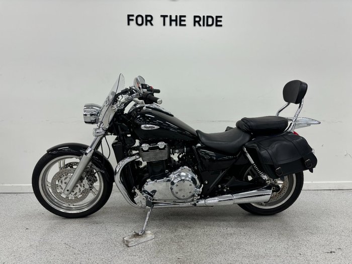 2010 Triumph THUNDERBIRD Black