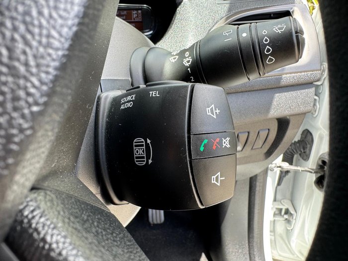 2013 Renault Megane Expression III B95 MY13 Glacier White