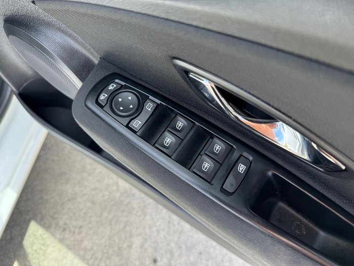 2013 Renault Megane Expression III B95 MY13 Glacier White