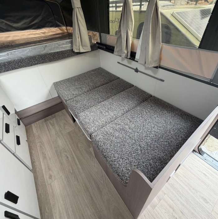 2025 JAYCO LARK OB.CP-MY25