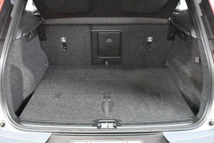 2020 Volvo XC40 T4 Momentum