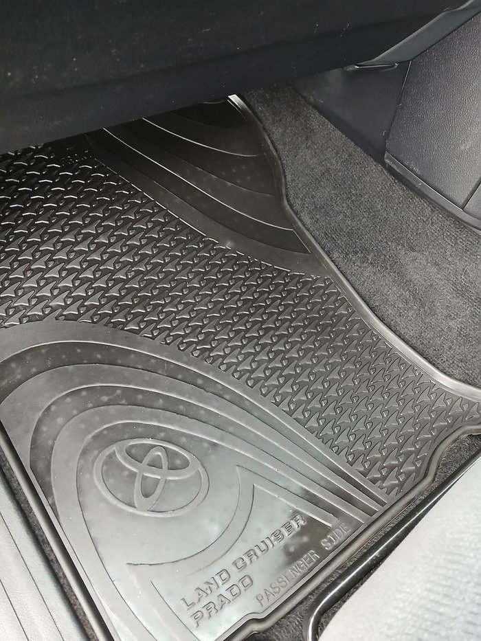 2023 Toyota Landcruiser Prado GXL