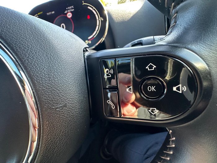 2022 MINI Countryman Cooper SE MINI Yours