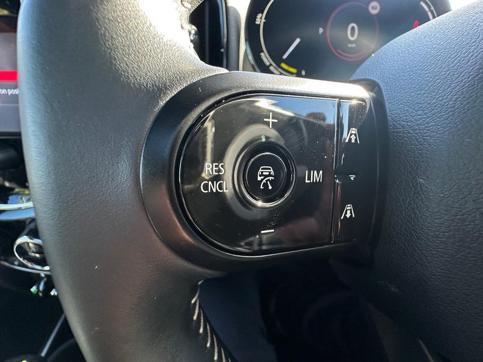 2022 MINI Countryman Cooper SE MINI Yours