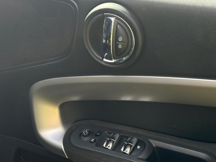 2022 MINI Countryman Cooper SE Classic