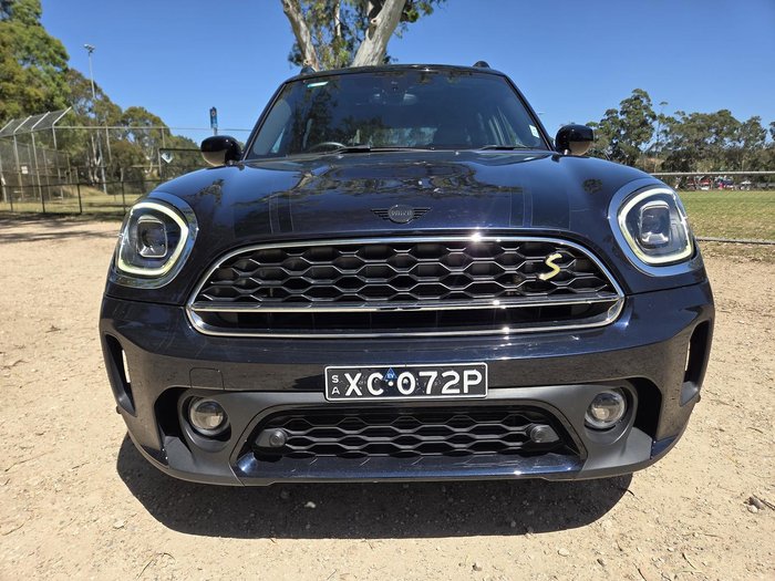 2022 MINI Countryman Cooper SE MINI Yours