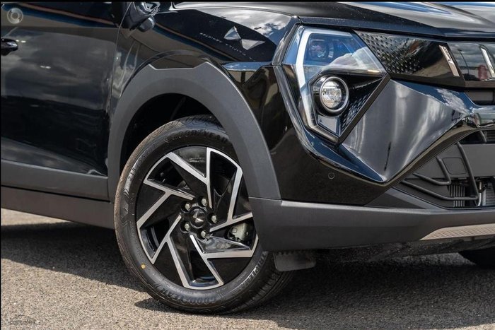 2025 Mahindra XUV3XO AX7L