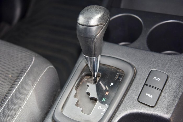 2022 Toyota Hilux SR