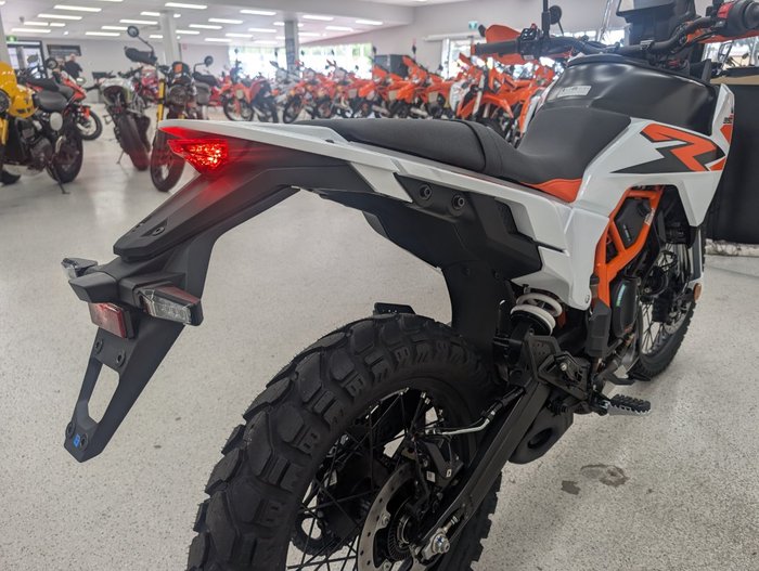 2025 Ktm 390 ADVENTURE R White