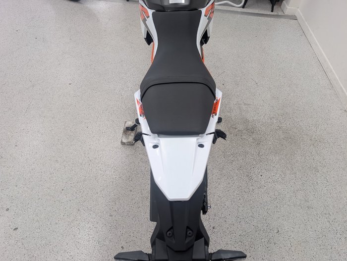2025 Ktm 390 ADVENTURE R White