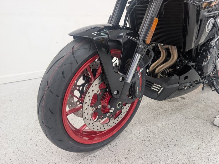 2026 Suzuki 2026 Suzuki 800CC GSX-8TT Road Black