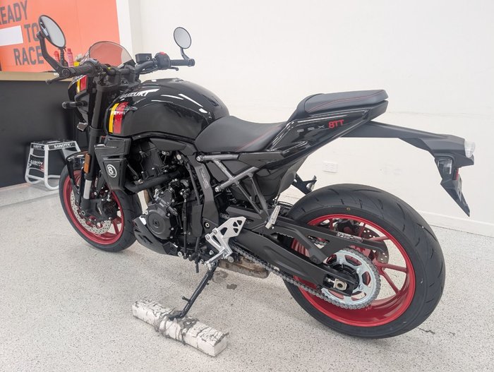 2026 Suzuki 2026 Suzuki 800CC GSX-8TT Road Black