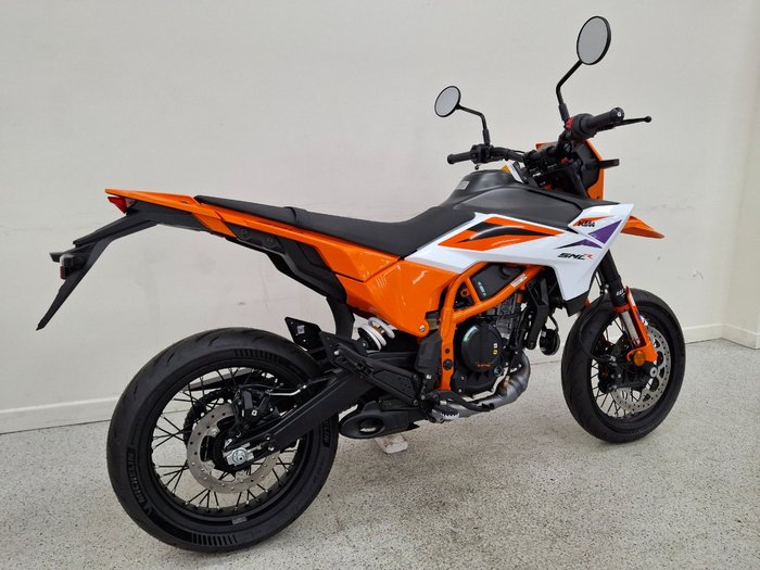 2025 Ktm 390 SMC R White