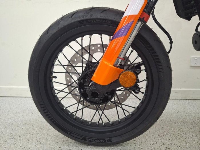 2025 Ktm 390 SMC R White